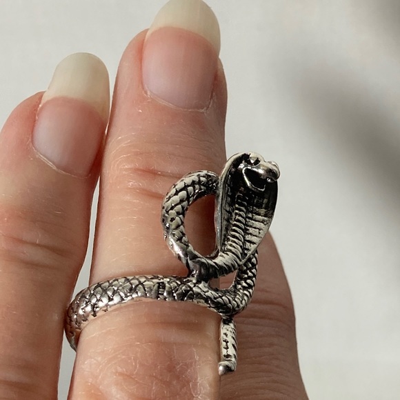 Vintage-Style Punk Cobra Wrap Around Silver Alloy Adjustable Ring Size 7 (H218) - Picture 5 of 15